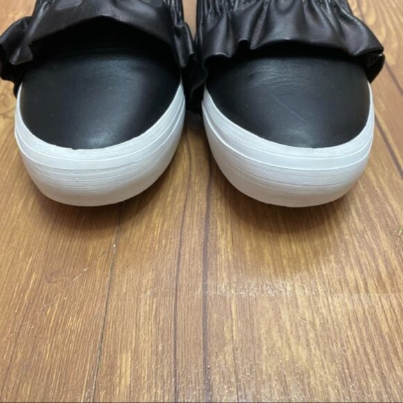 MSGM Leather Black Ruffle Slip On Sneaker Women Size 36 - Picture 2 of 9